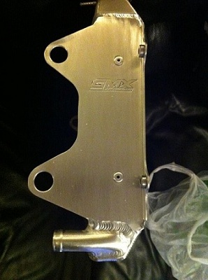This is like the side plate, see how its riveted then welded, we could make this screws on with stainless screws so we could use diff plates
